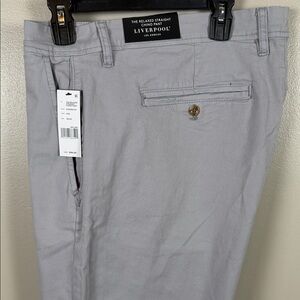 Liverpool Relaxed Straight Chino Pants in Light Gray